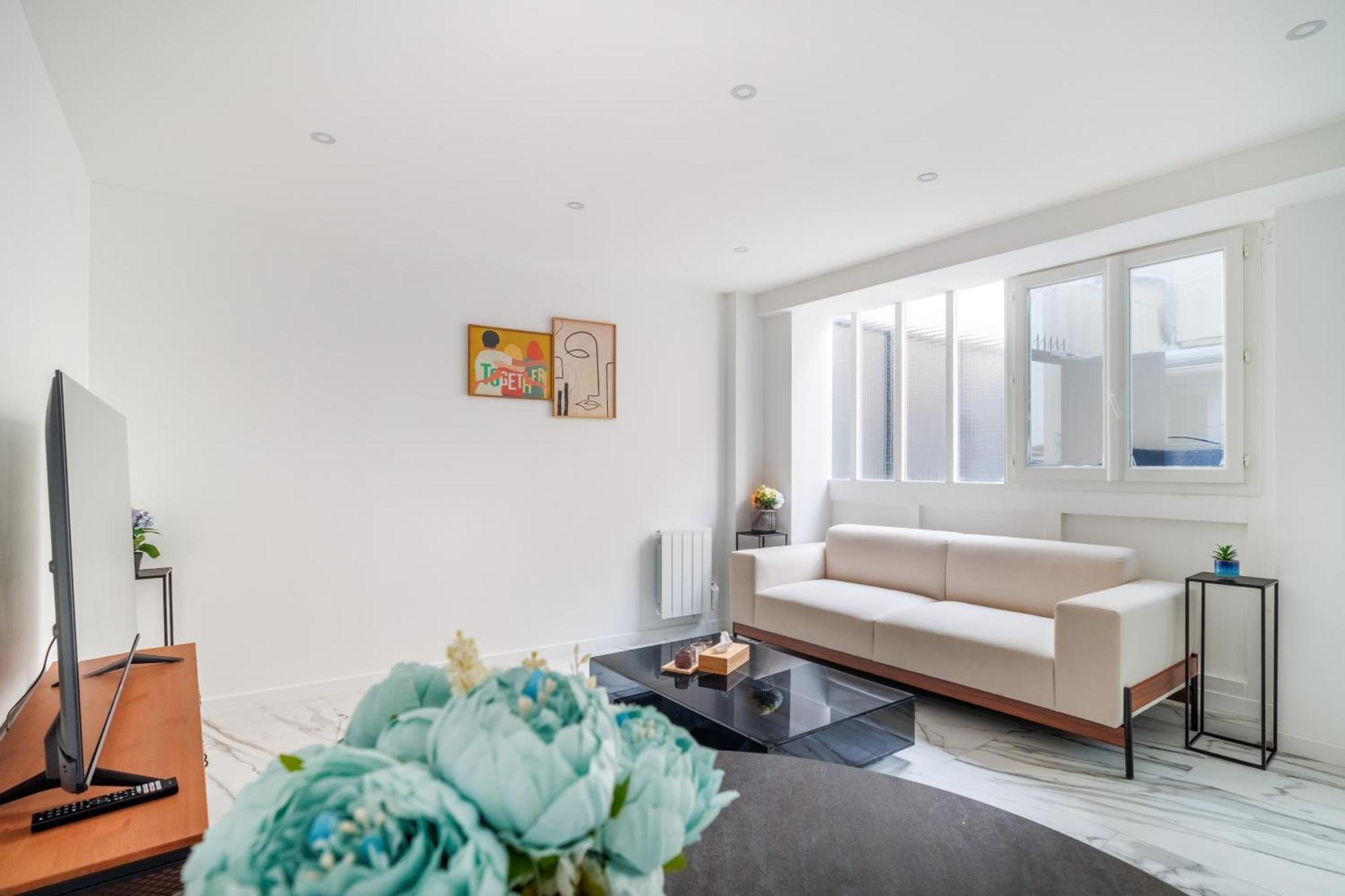 Spacious Flat For 4 People #1 Аньер-сюр-Сен Экстерьер фото